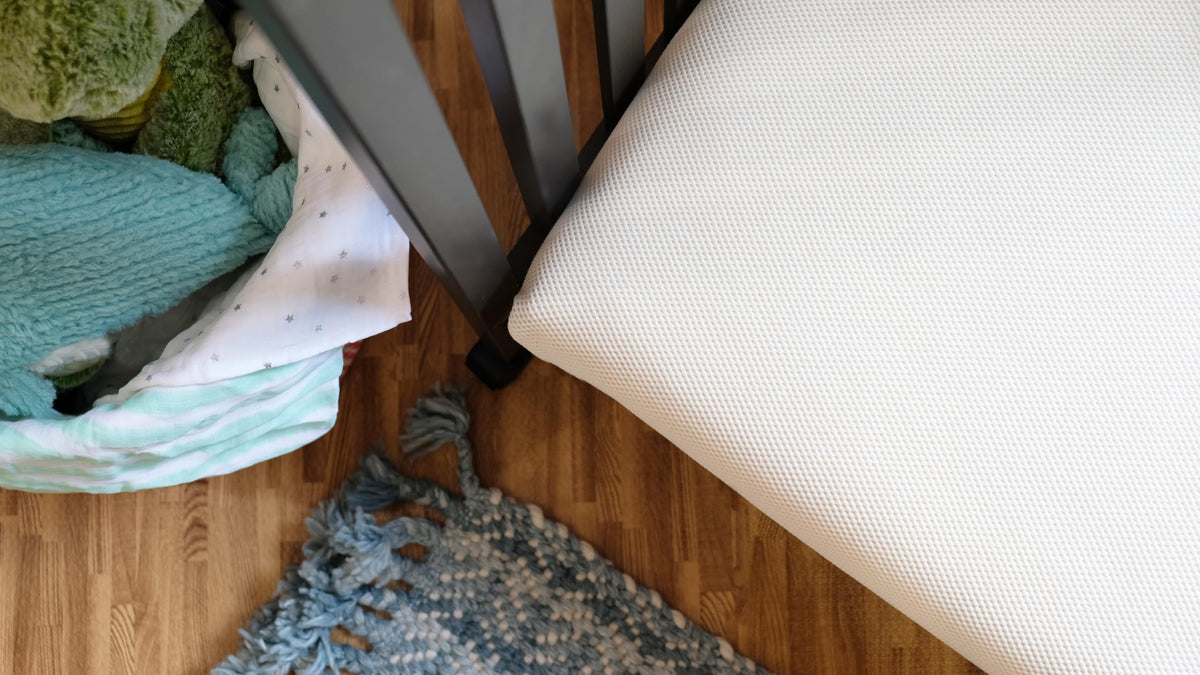 Organic Mini Crib Mattress V5950