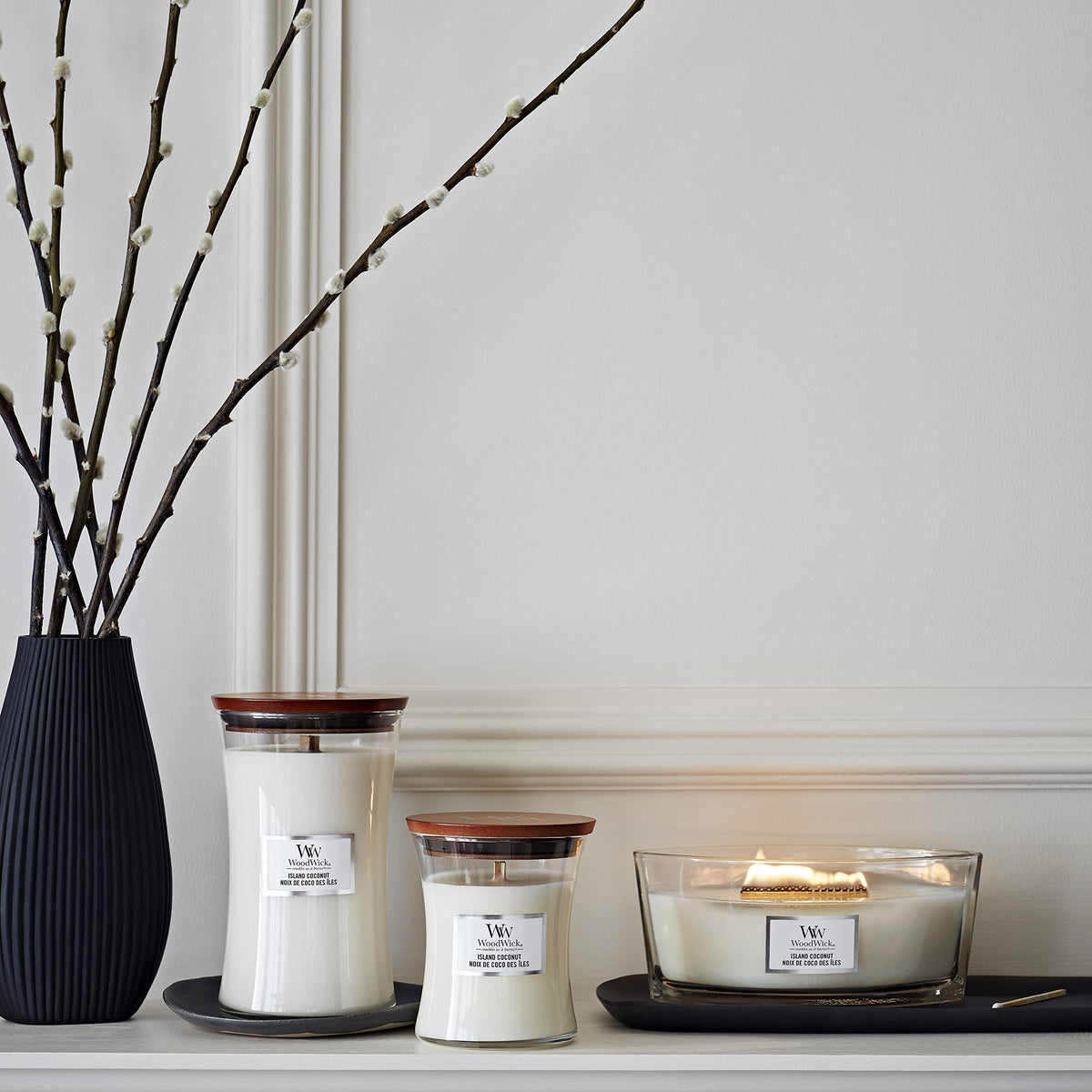 Island Coconut Scented Candle with Crackling Wick E94282